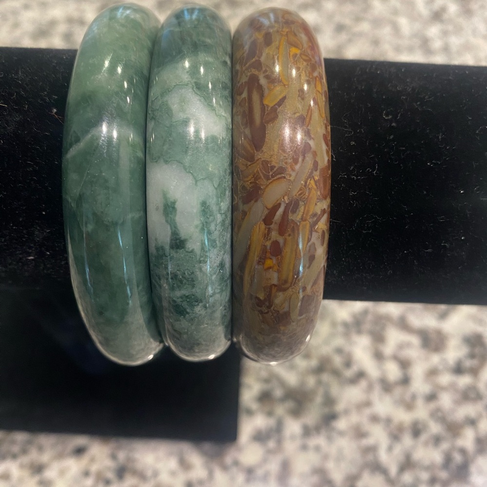 Elegant Green and Brown Bangle Set